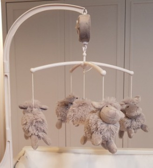 Quax zen�l� p�rg� - Nina